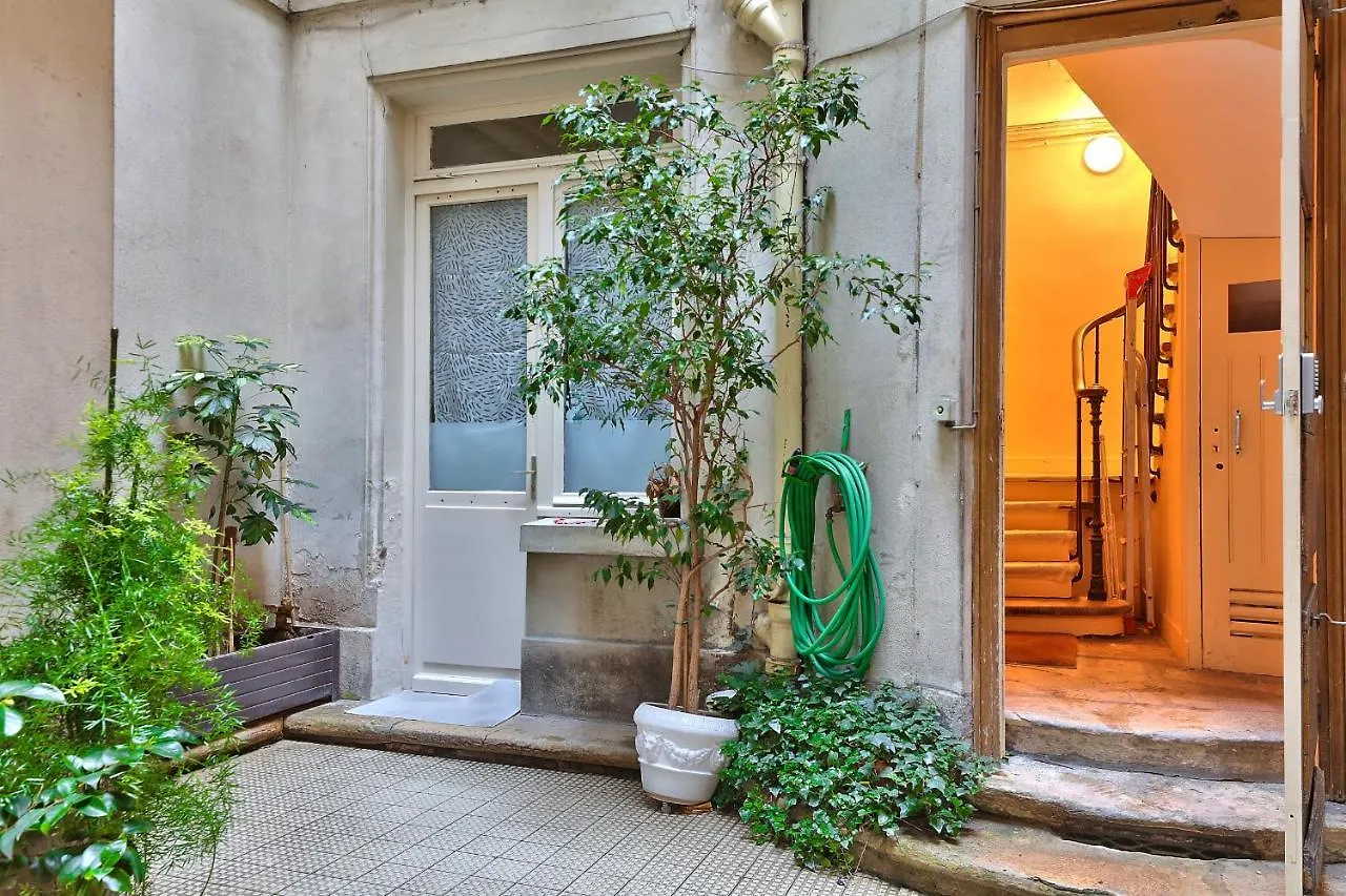 112 - Urban Atelier Saint Michel Apartment Paris